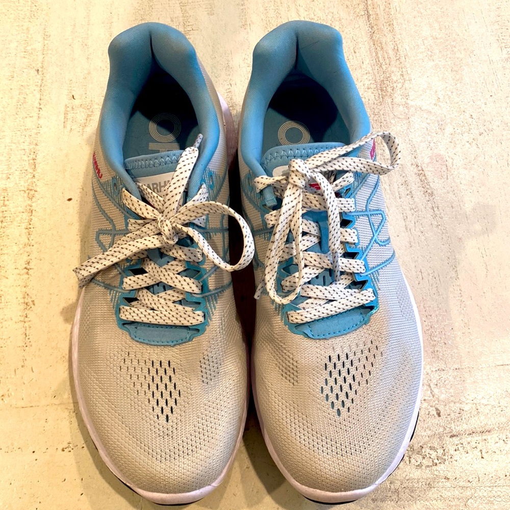Karhu Ortix running shoe, size 8.5. Excellent condition